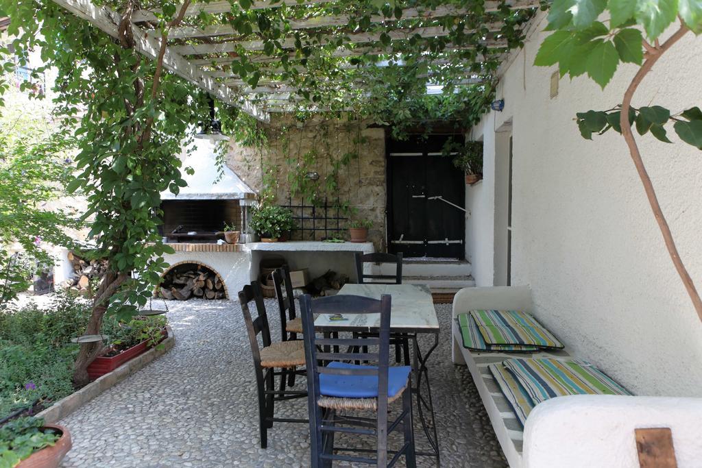 To Spitaki Apartments Galaxídhion Esterno foto