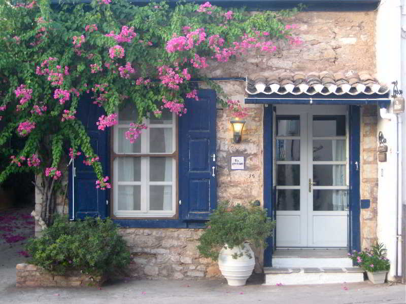 To Spitaki Apartments Galaxídhion Esterno foto